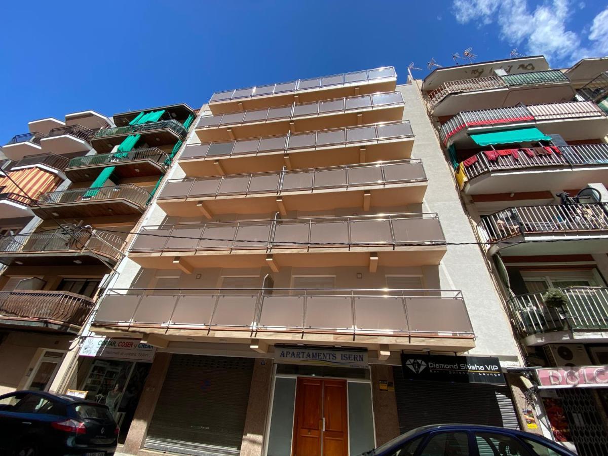 Apartamentos Ar Isern Бланес Экстерьер фото