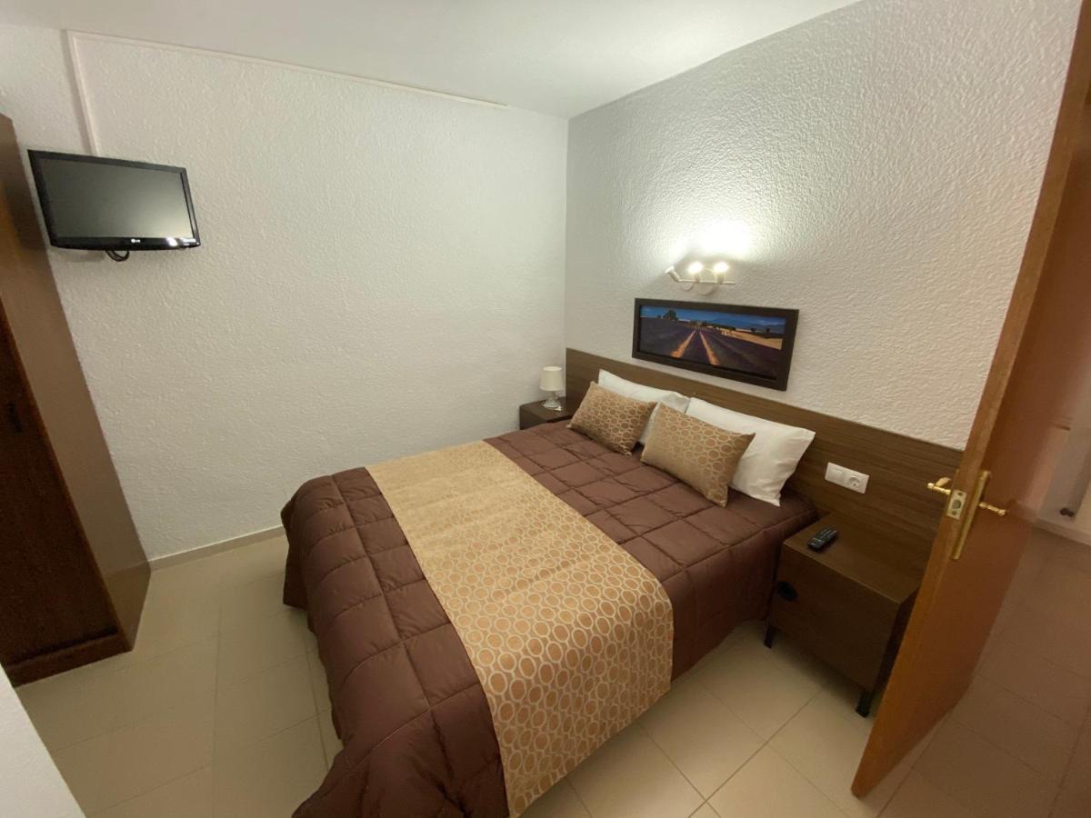 Apartamentos Ar Isern Бланес Экстерьер фото