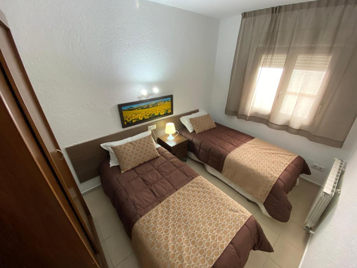 Apartamentos Ar Isern Бланес Экстерьер фото