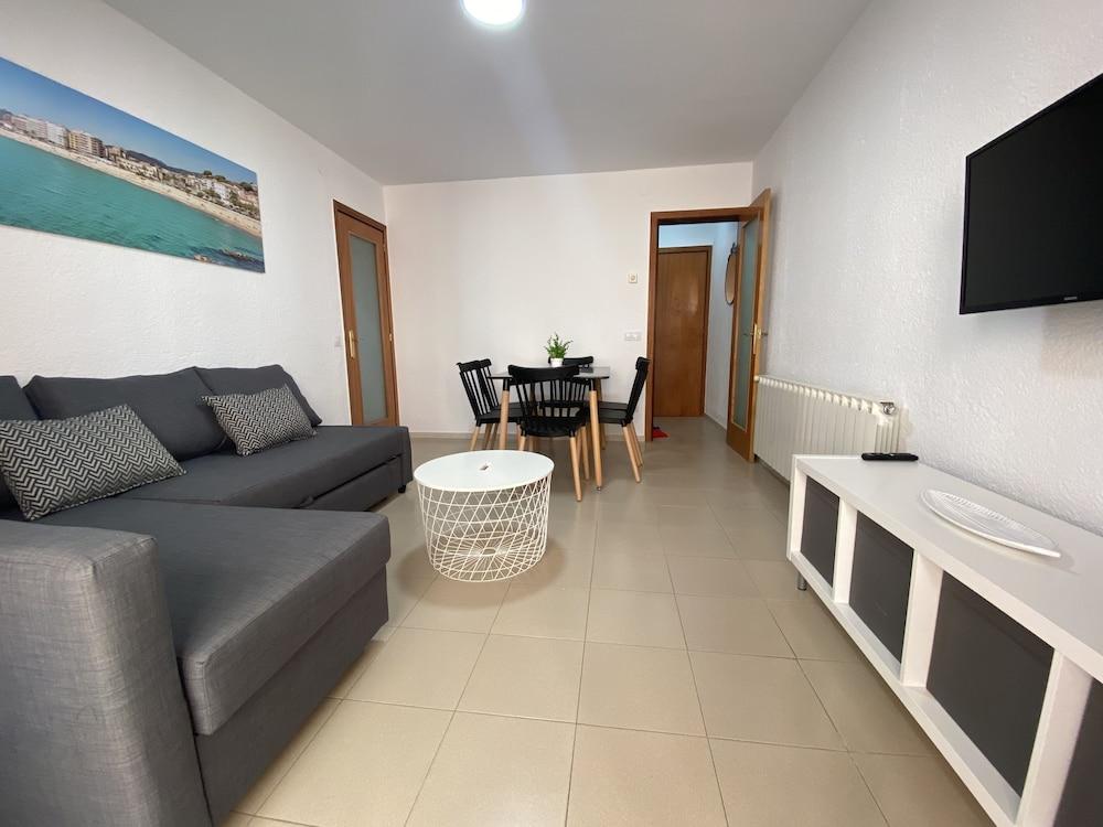 Apartamentos Ar Isern Бланес Экстерьер фото